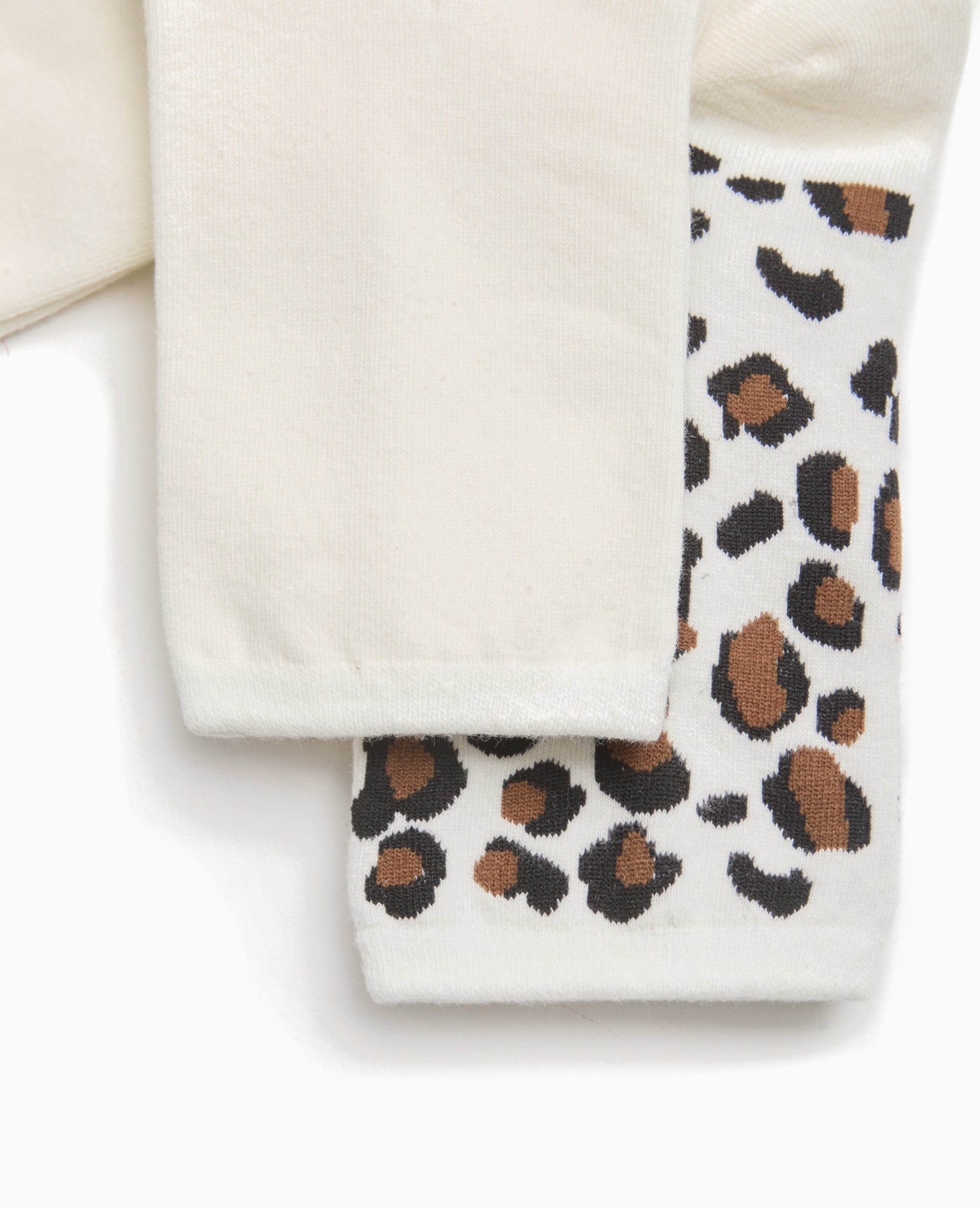 Lot de 2 paires de chaussettes unie + léopard