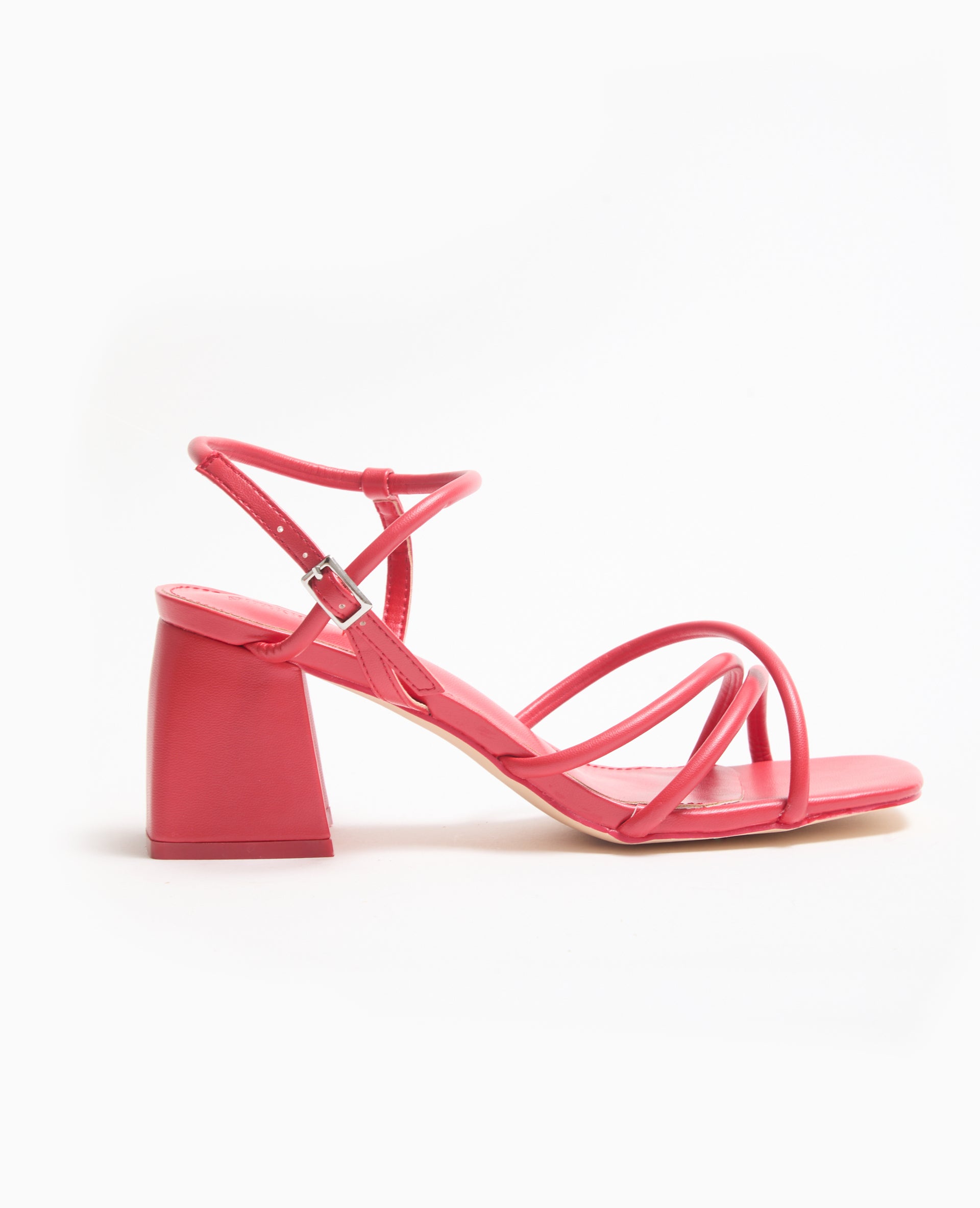 Sandales à talons avec brides