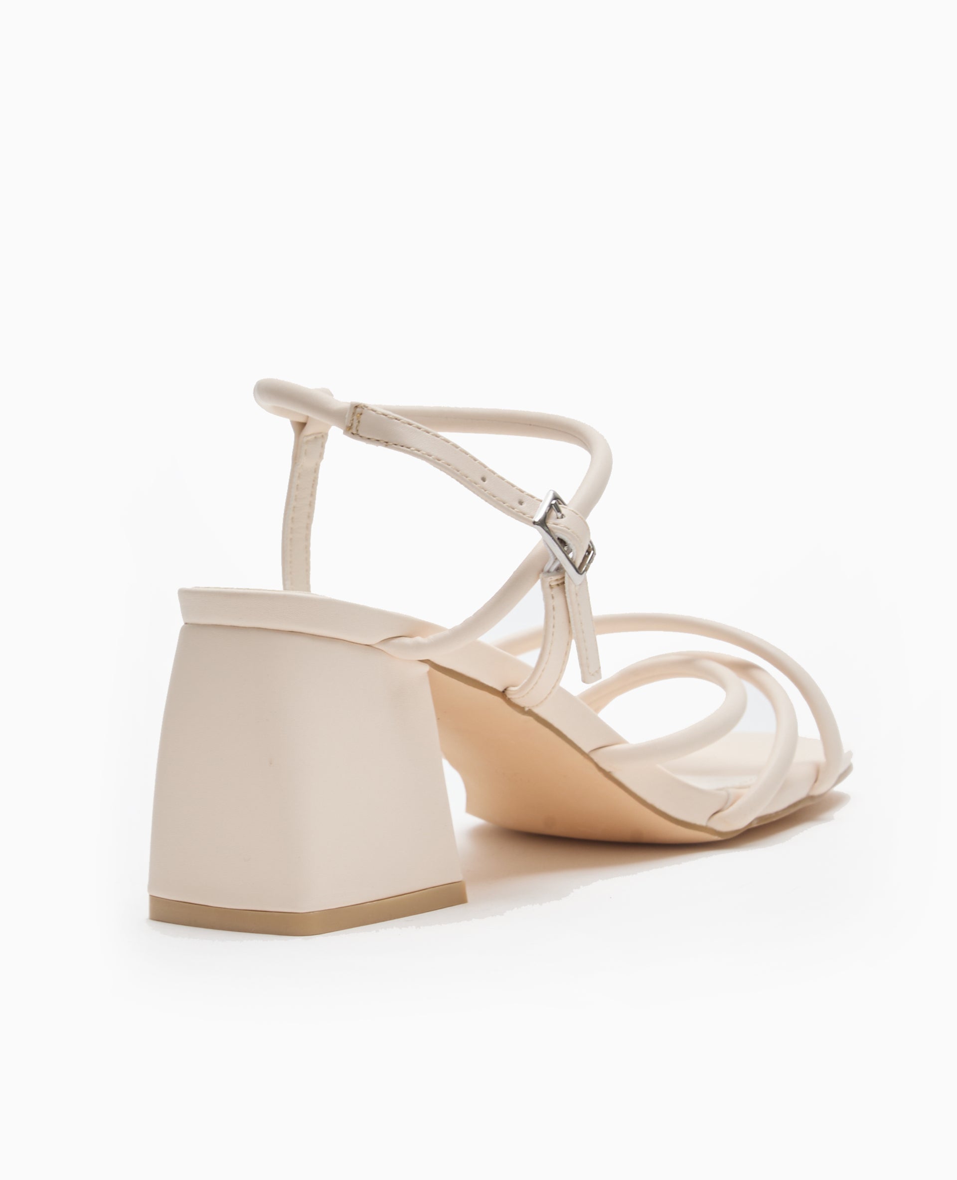 Sandales à talons avec brides