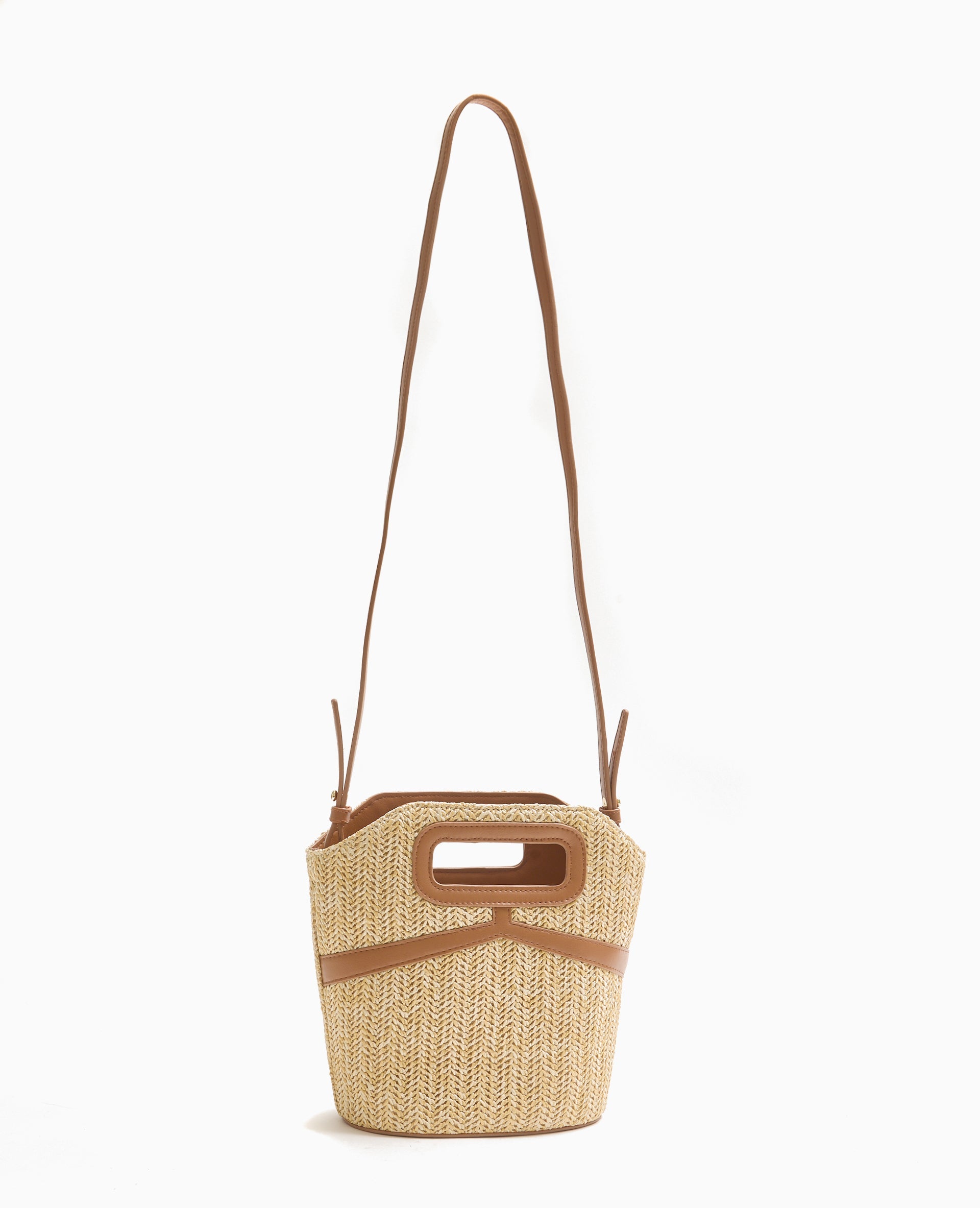 Sac en raphia et simili cuir