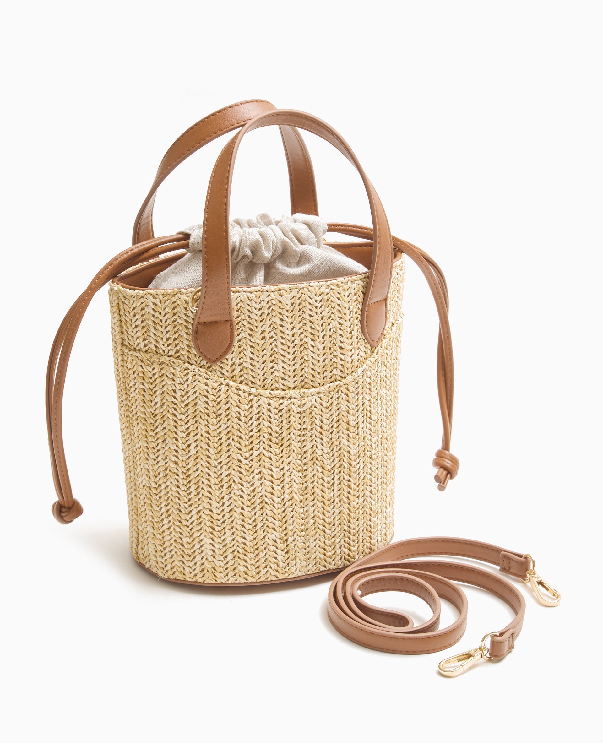 Sac seau en raphia
