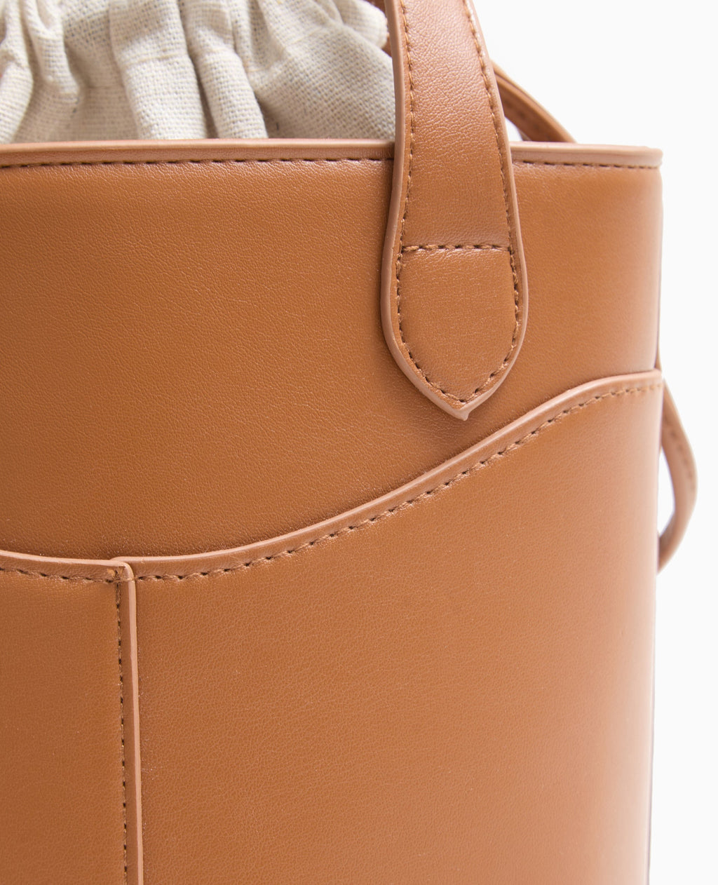 Sac seau avec poignées et bandoulière