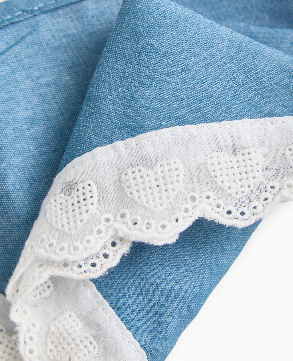 Foulard triangle effet jean avec dentelle