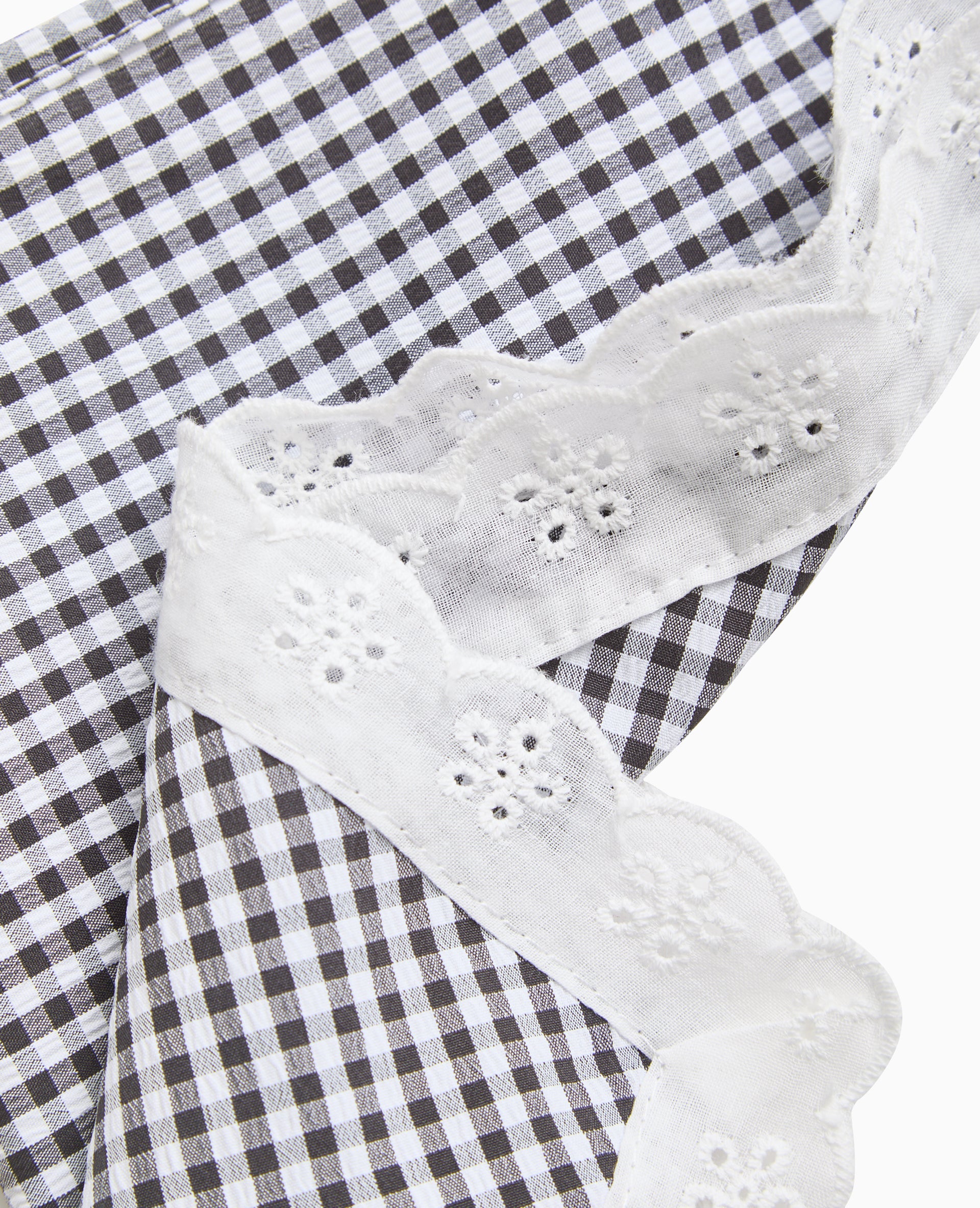 Foulard triangle motif vichy avec dentelle