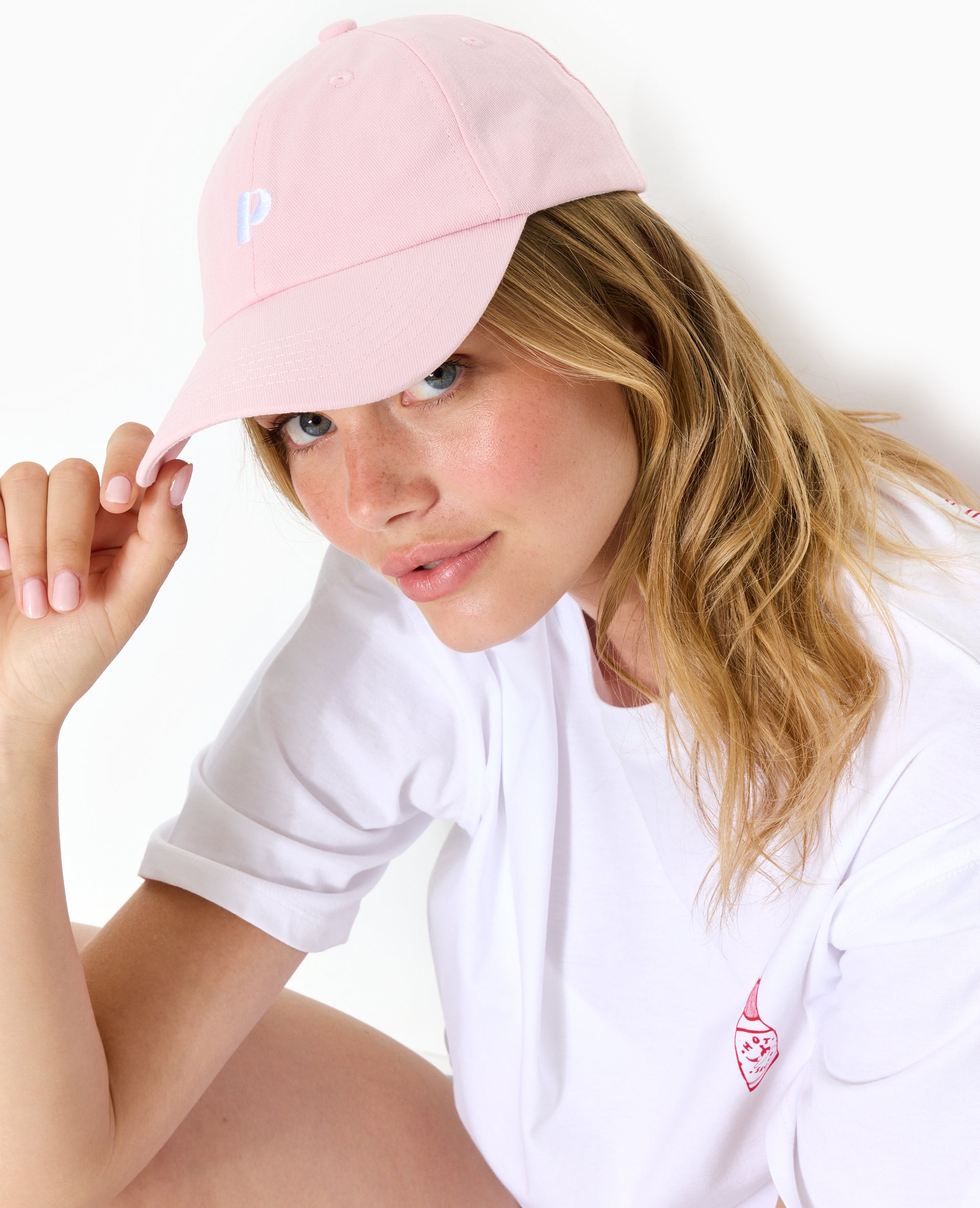 Casquette avec broderie