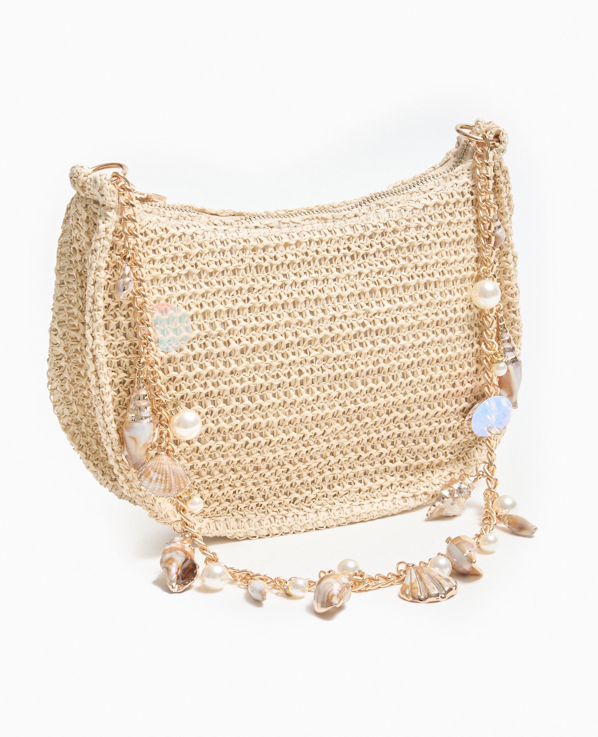 Sac en raphia avec bandoulière chaîne et coquillages