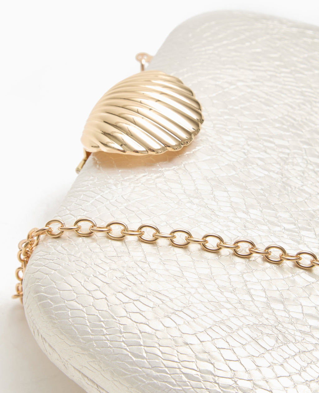 Sac boxy avec coquillage et chaine