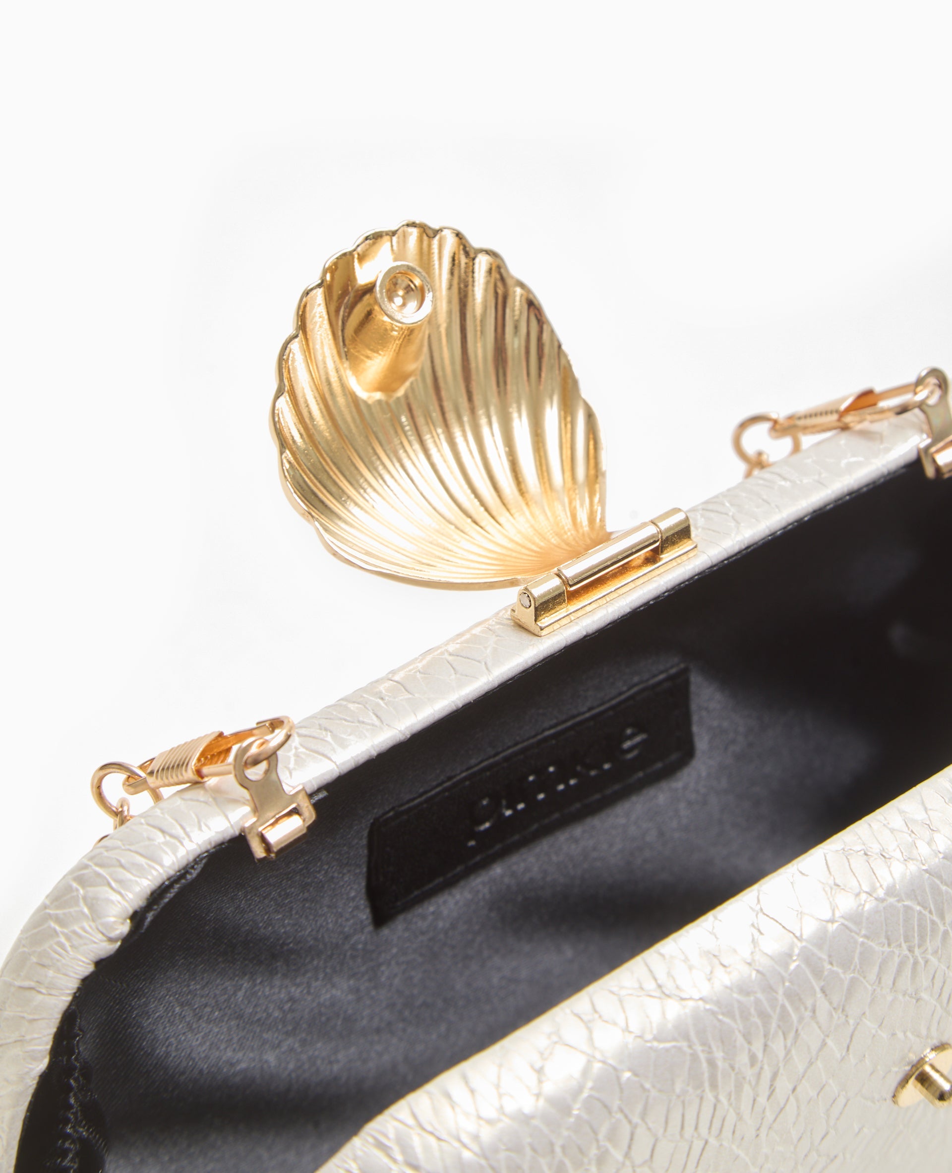 Sac boxy avec coquillage et chaine