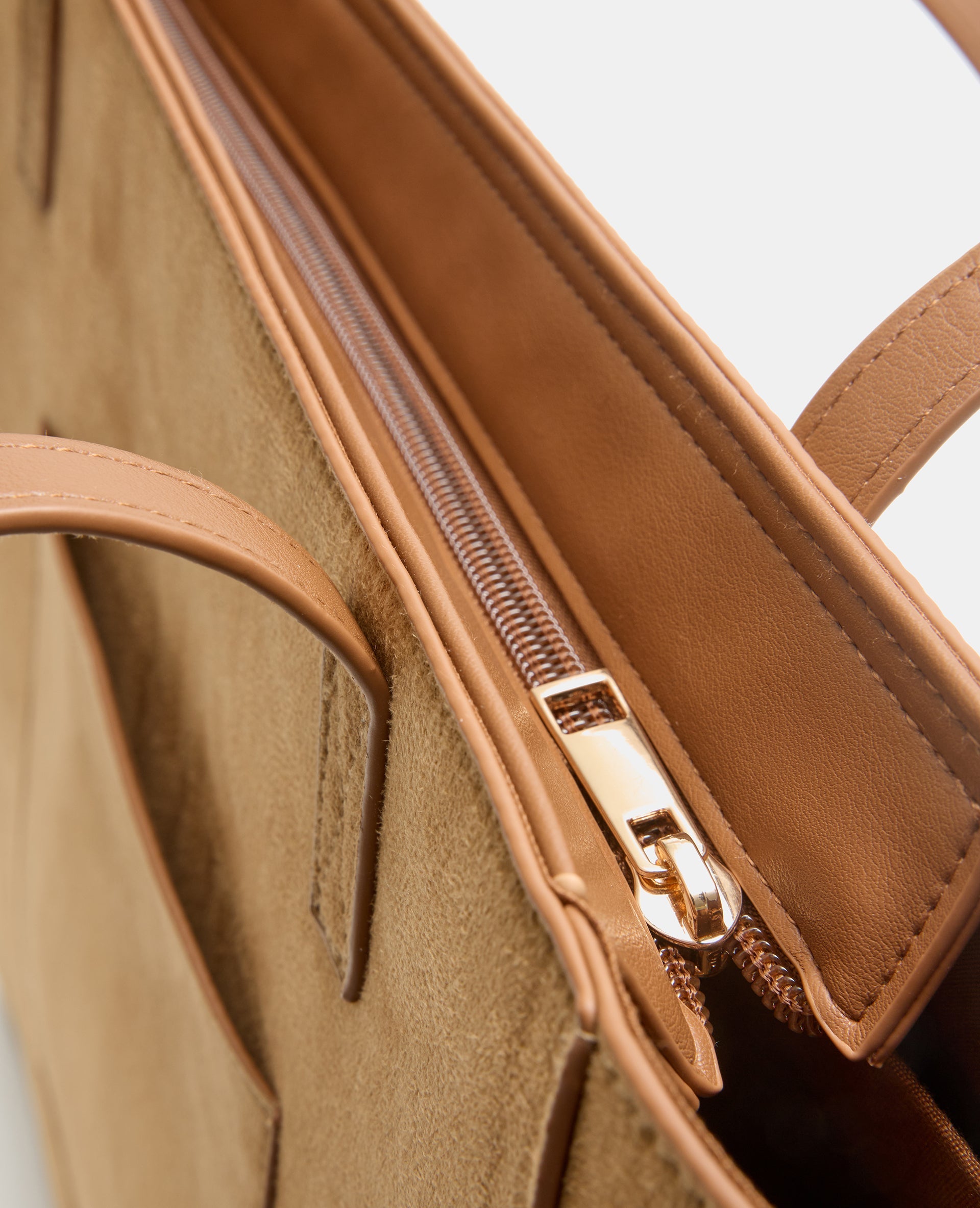 Grand sac en suédine avec poche et poignées