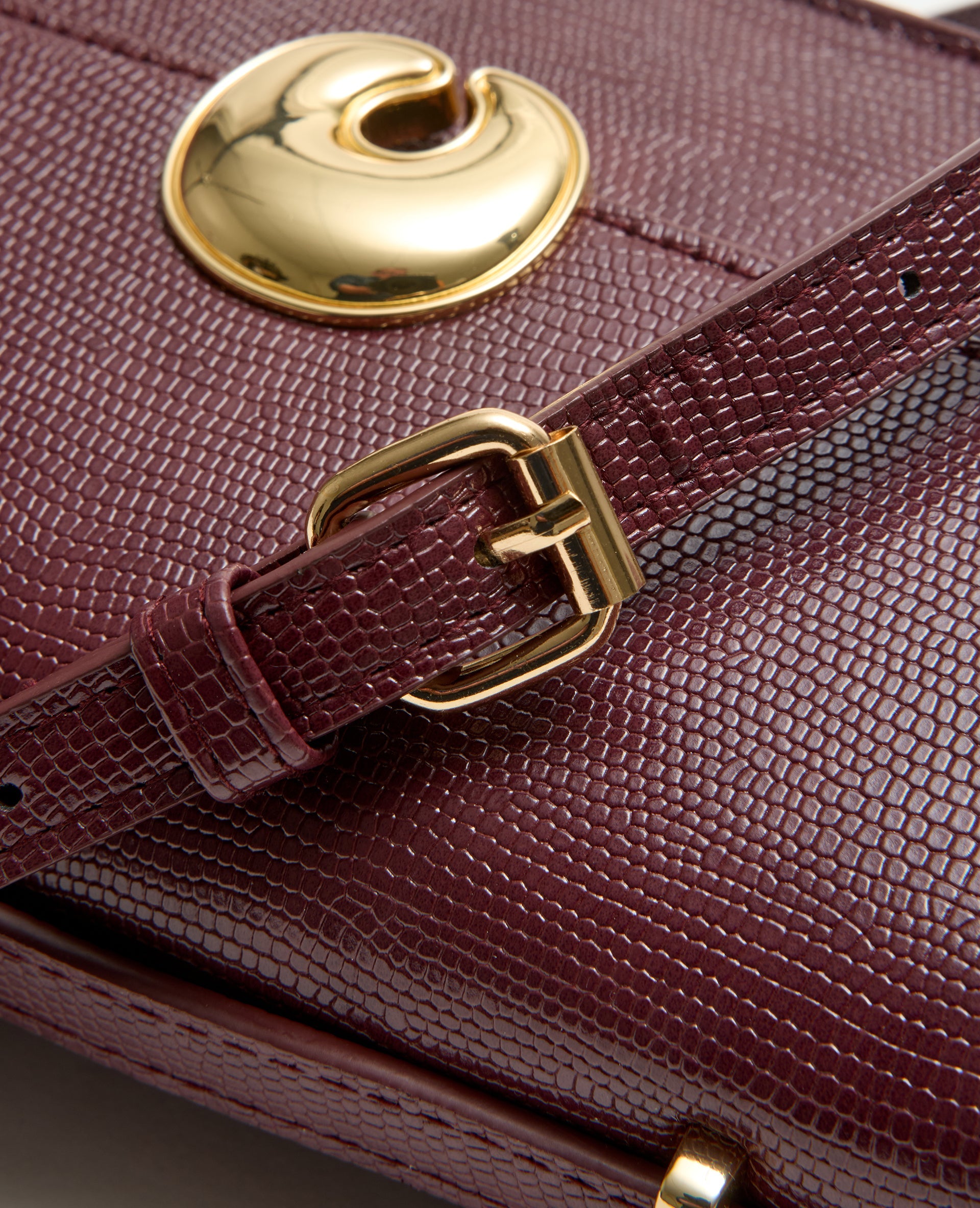 Petit sac boxy effet serpent avec boucle fantaisie