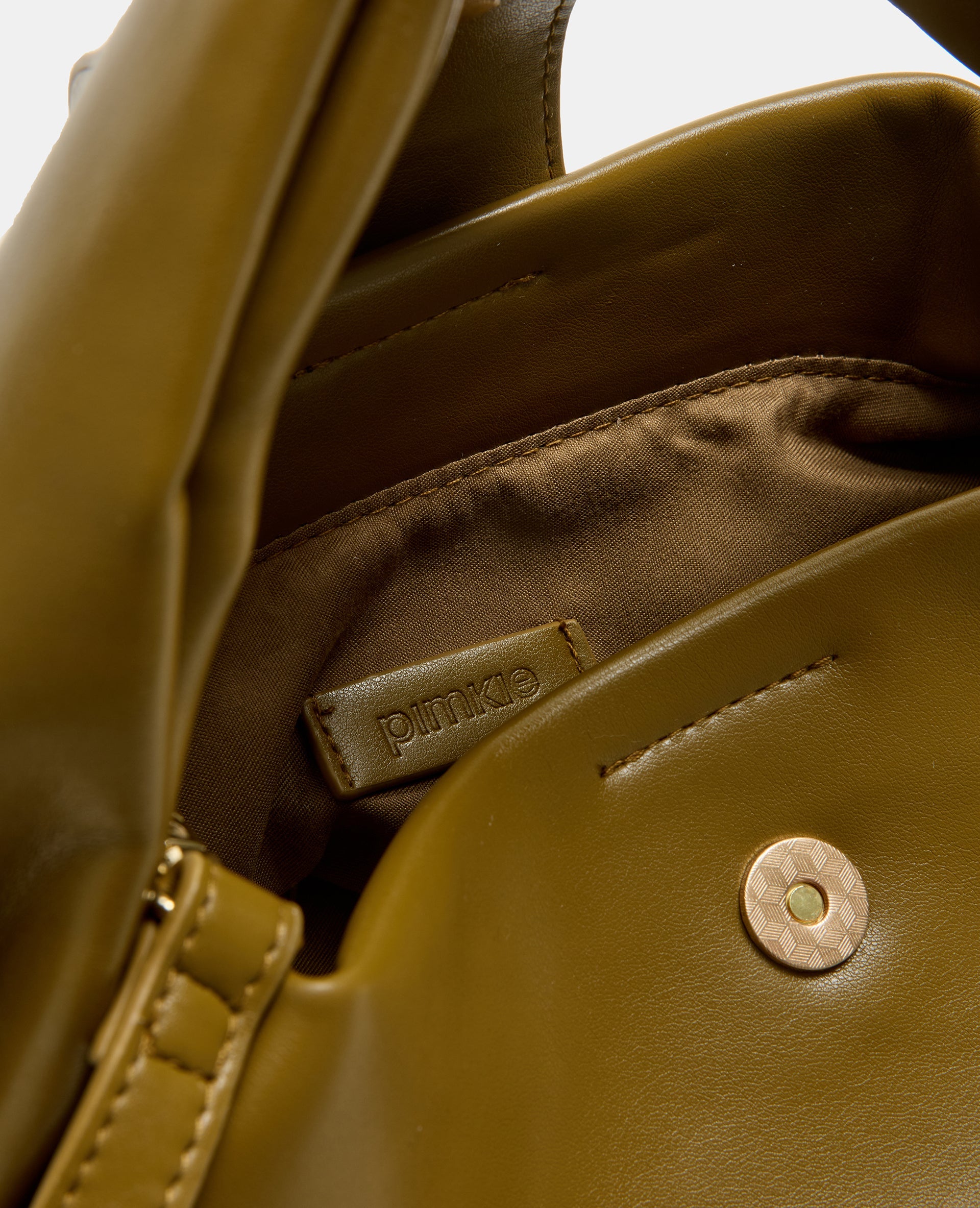Sac avec grosse pression, poignée et bandoulière
