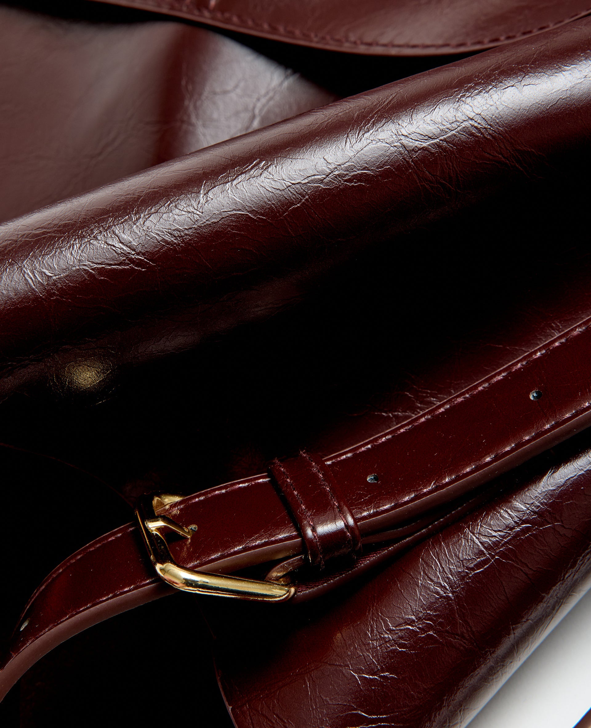 Grand sac en simili avec bandoulière