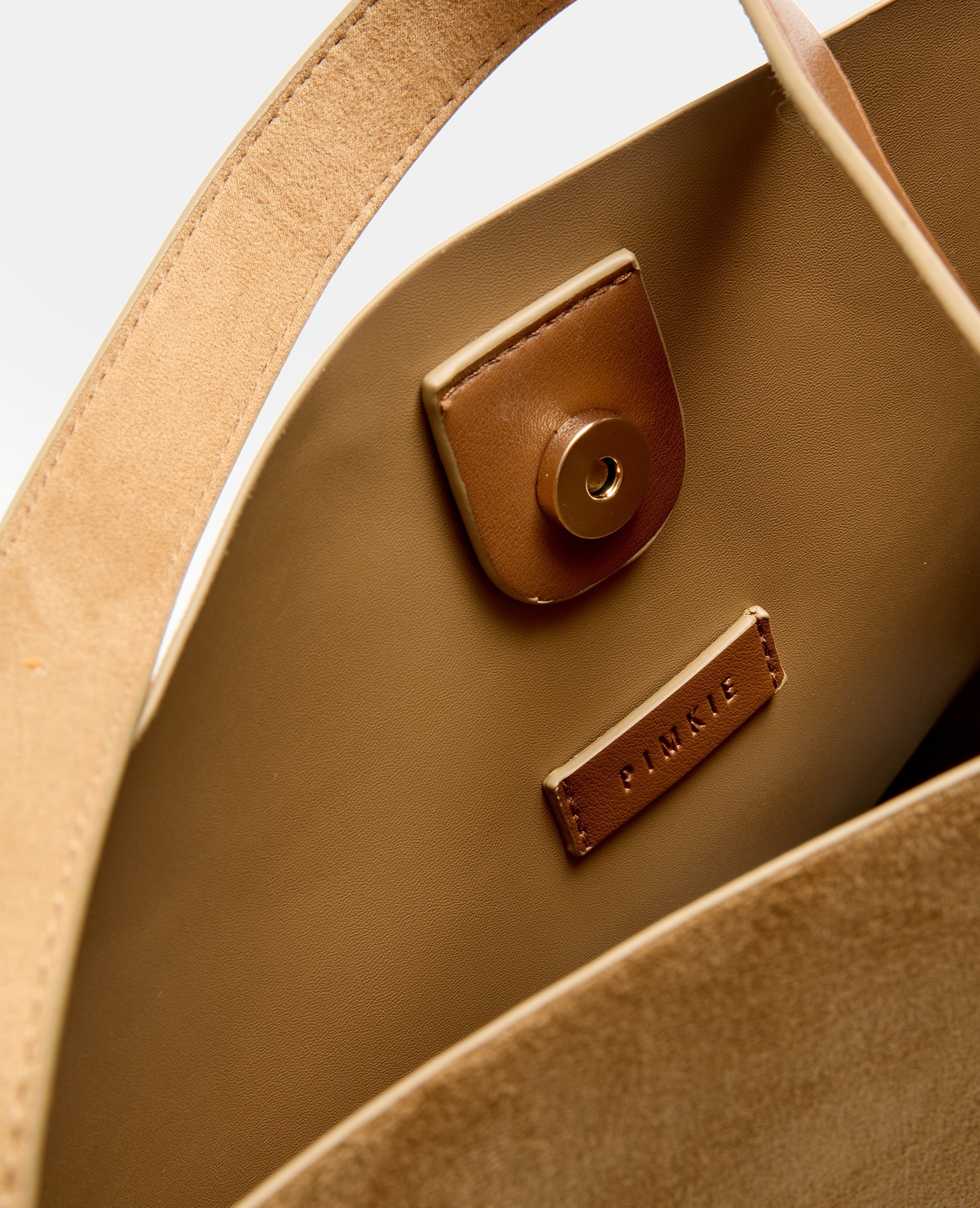 Grand sac en suédine avec bandoulière